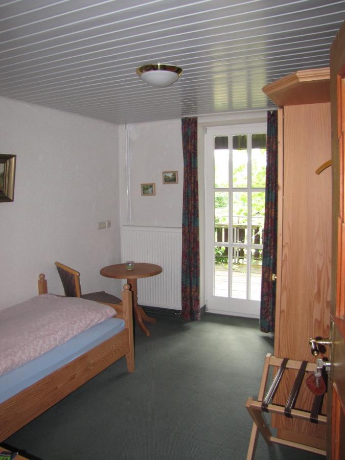 Hof Guttels Waldgasthof Ferienpension Rotenburg an der Fulda Δωμάτιο φωτογραφία