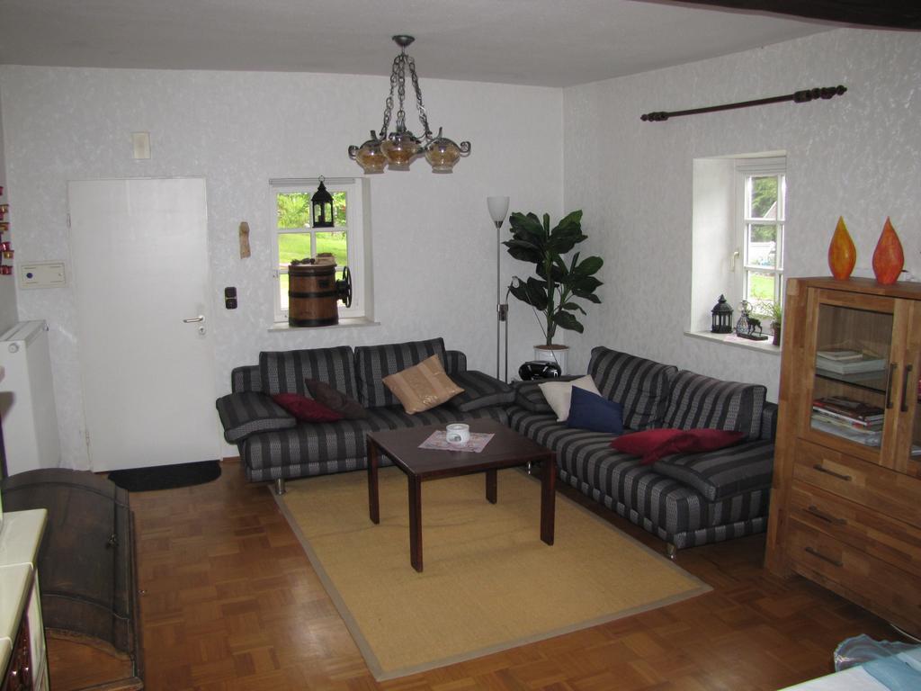 Hof Guttels Waldgasthof Ferienpension Rotenburg an der Fulda Δωμάτιο φωτογραφία