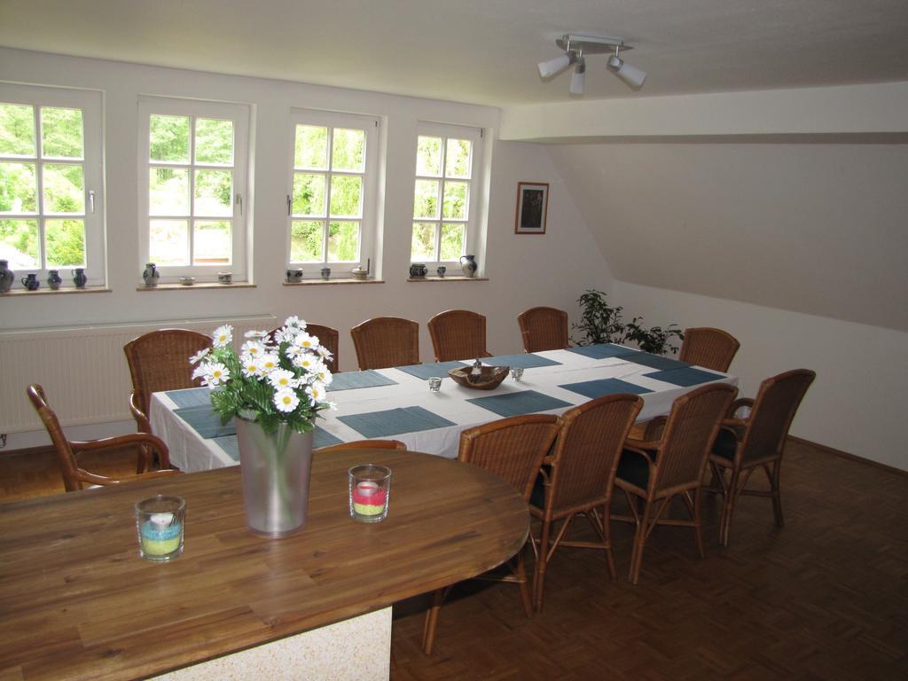 Hof Guttels Waldgasthof Ferienpension Rotenburg an der Fulda Δωμάτιο φωτογραφία